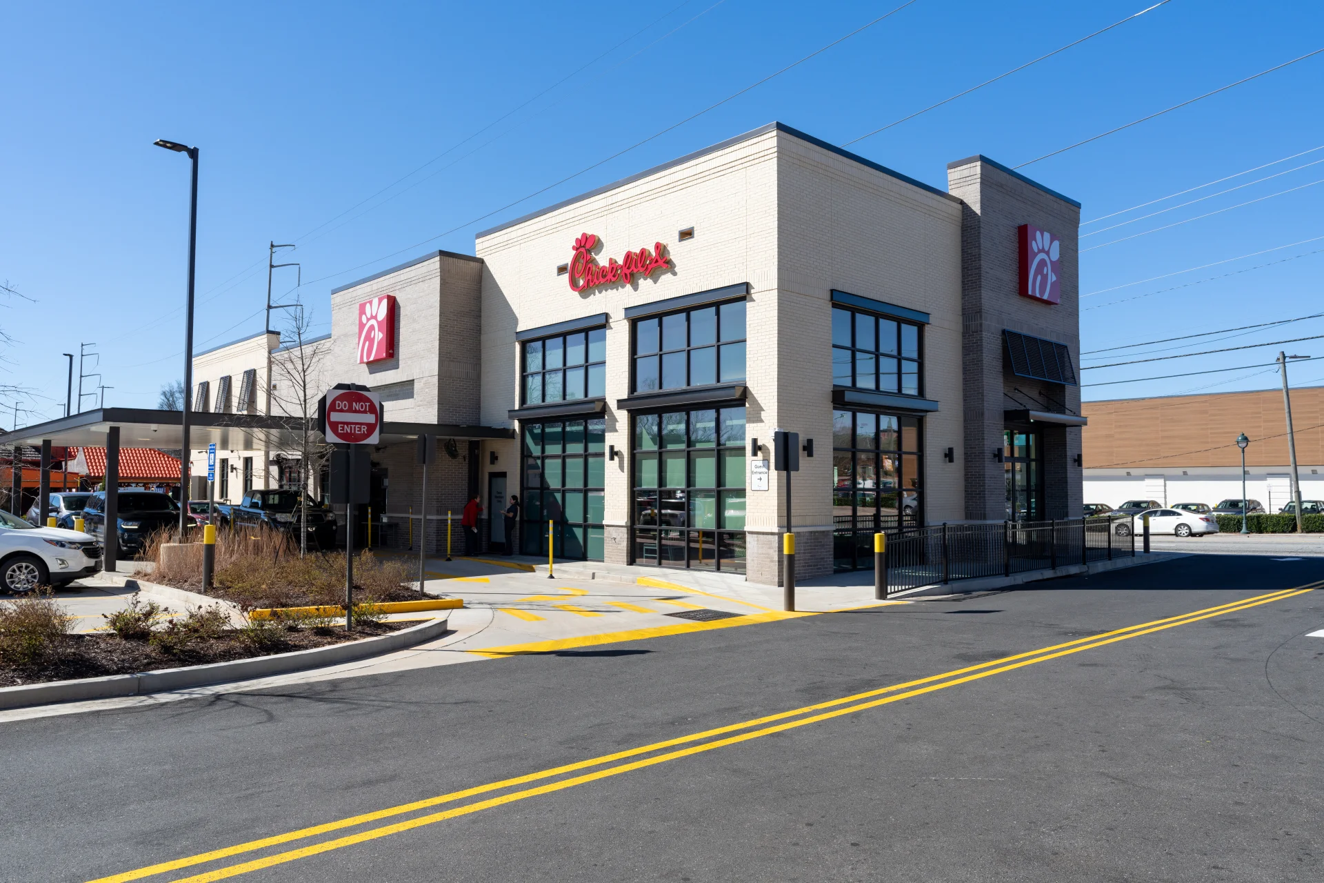 Chick Fil A Sandy Springs 5925 Roswell Rd   Extgrdlvl 2.webp
